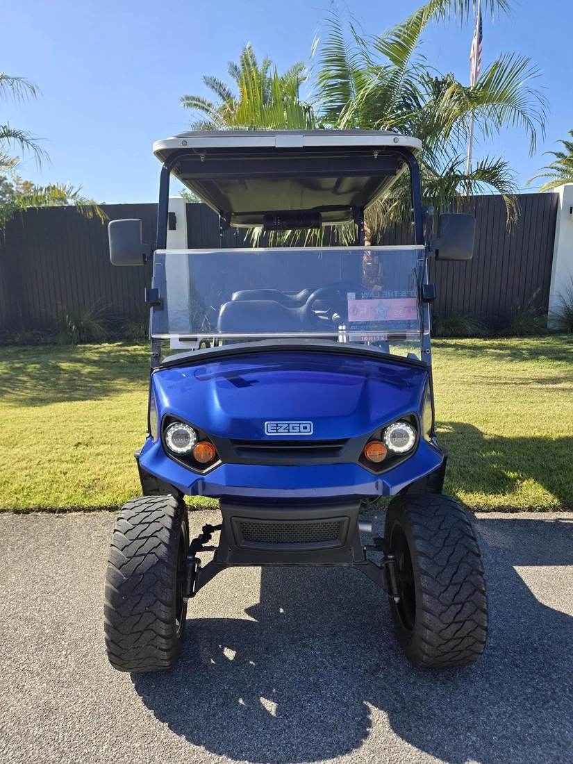 2022 ASPT, Hydro Blue, Lifted 6 Seat Gas, photo 4